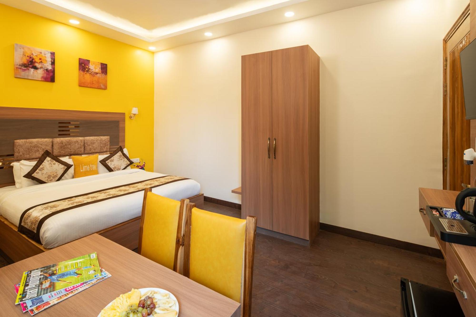 Lime Tree Hotel & One Bhk Serviced Apartment Noida - Sector 50 Metro Exterior photo
