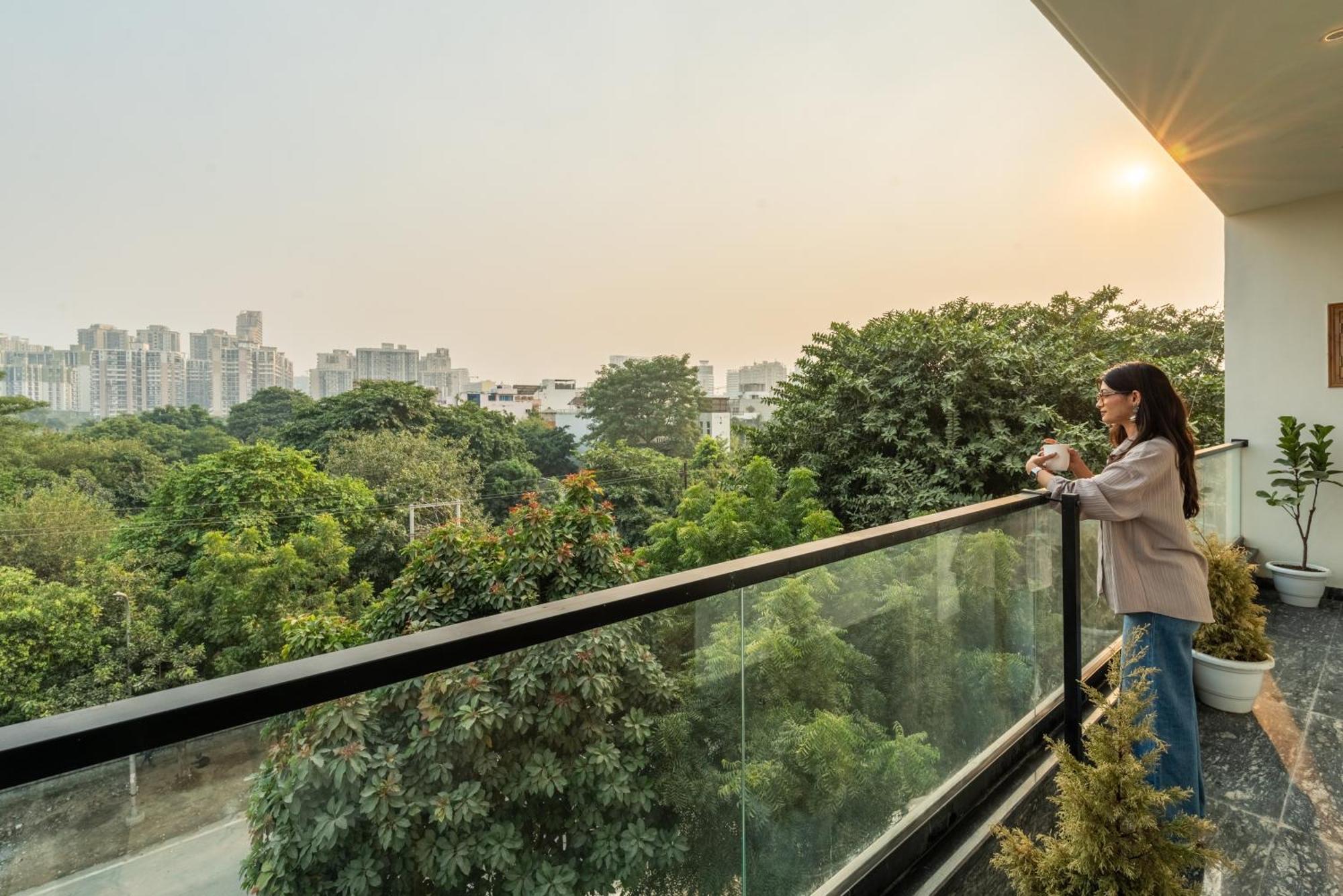 Lime Tree Hotel & One Bhk Serviced Apartment Noida - Sector 50 Metro Exterior photo