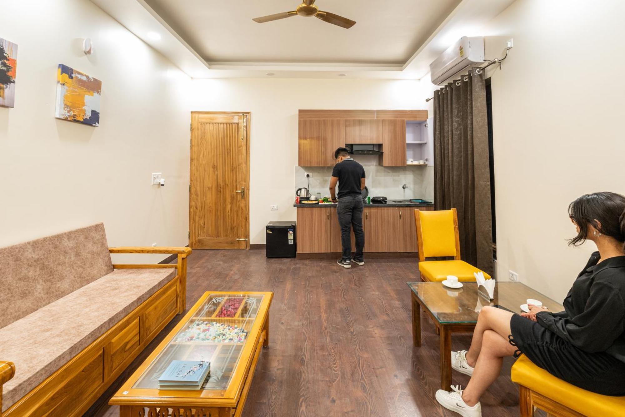 Lime Tree Hotel & One Bhk Serviced Apartment Noida - Sector 50 Metro Exterior photo